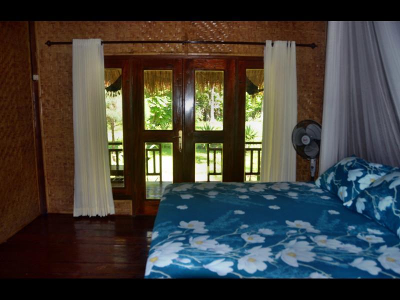 Amigos Bungalows ギリ島 部屋 写真